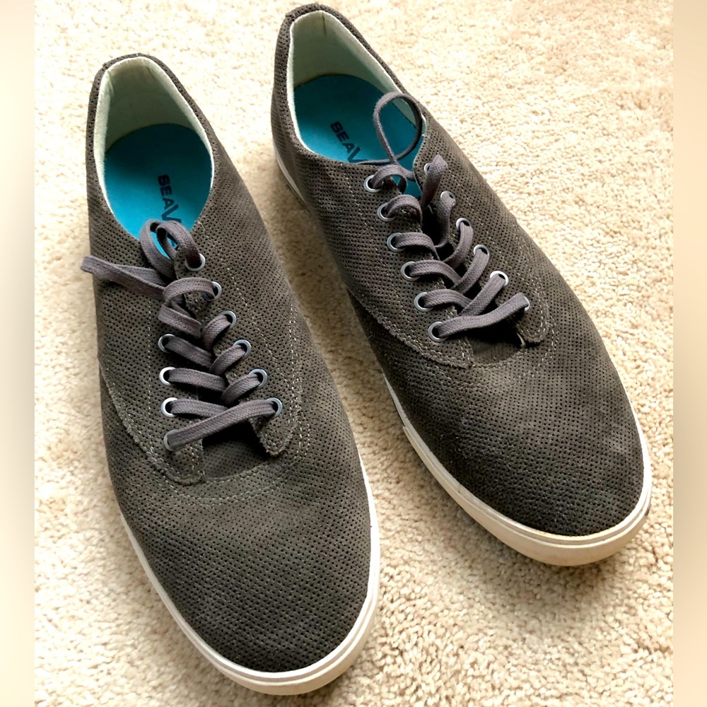 Seavees Men’s Hermosa Suede Olive size 13